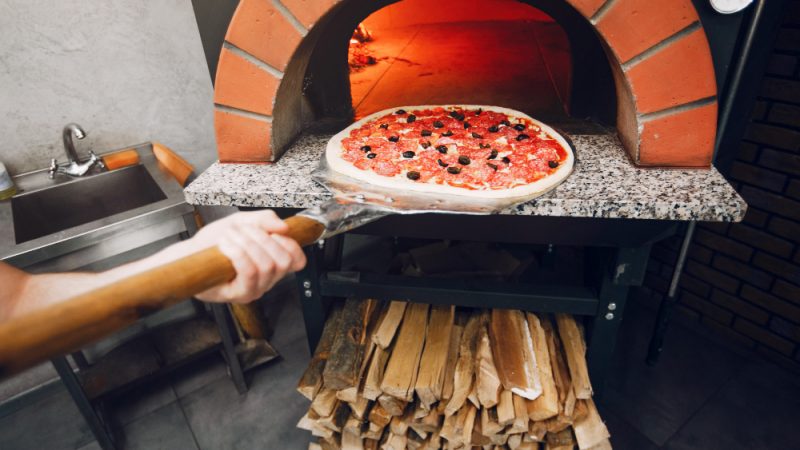 Scopri la migliore pizzeria con forno a legna a Rivazzurra Rimini